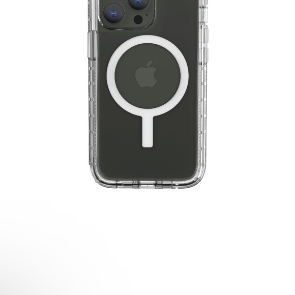 onn. MagSafe Compatible Phone Case for iPhone 13 Pro Max / iPhone 12 Pro Max - Picture 3 of 7